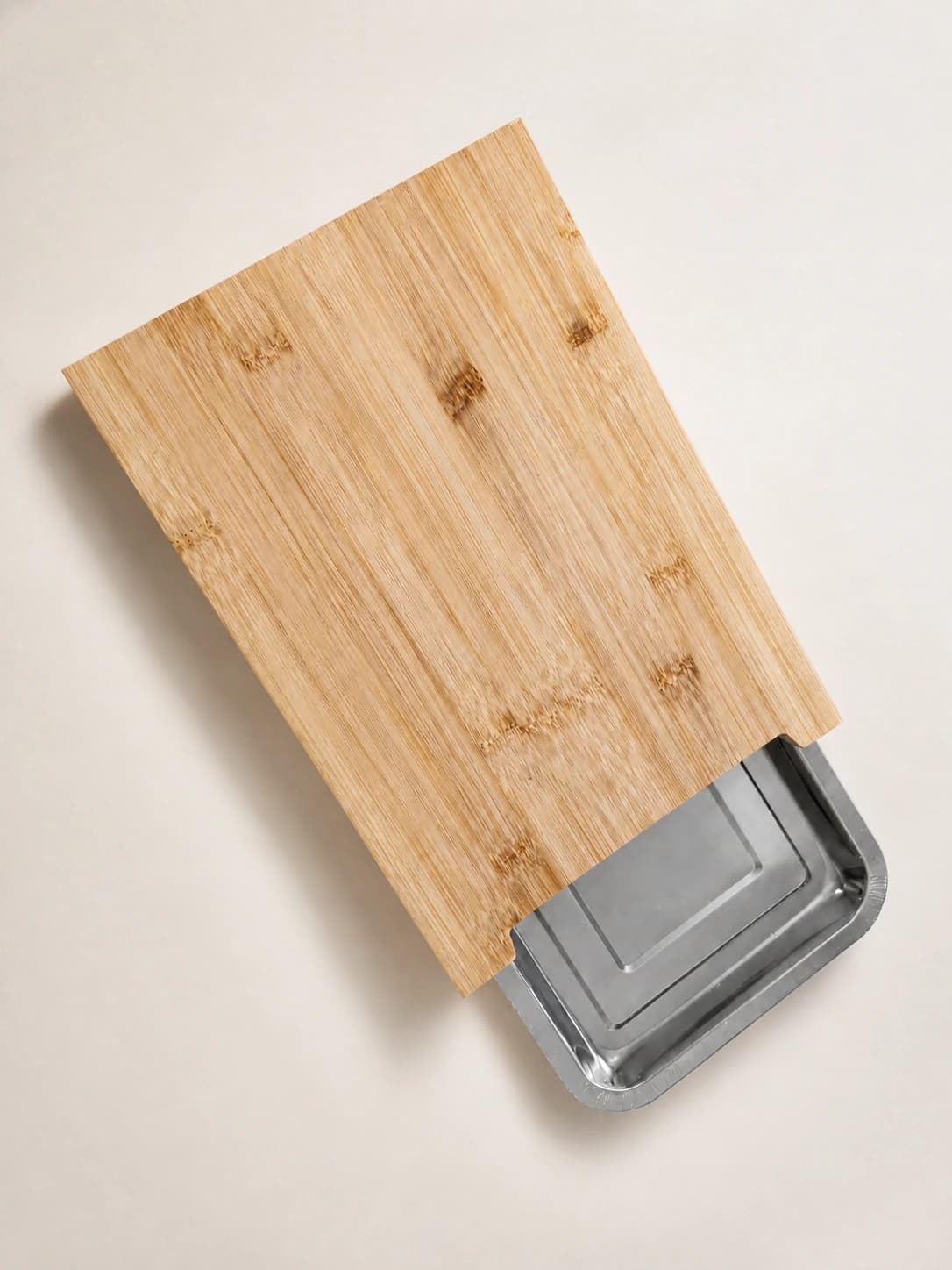 Cutting Board with Metal Collection Tray in Natural Bamboo, item HD-BK10